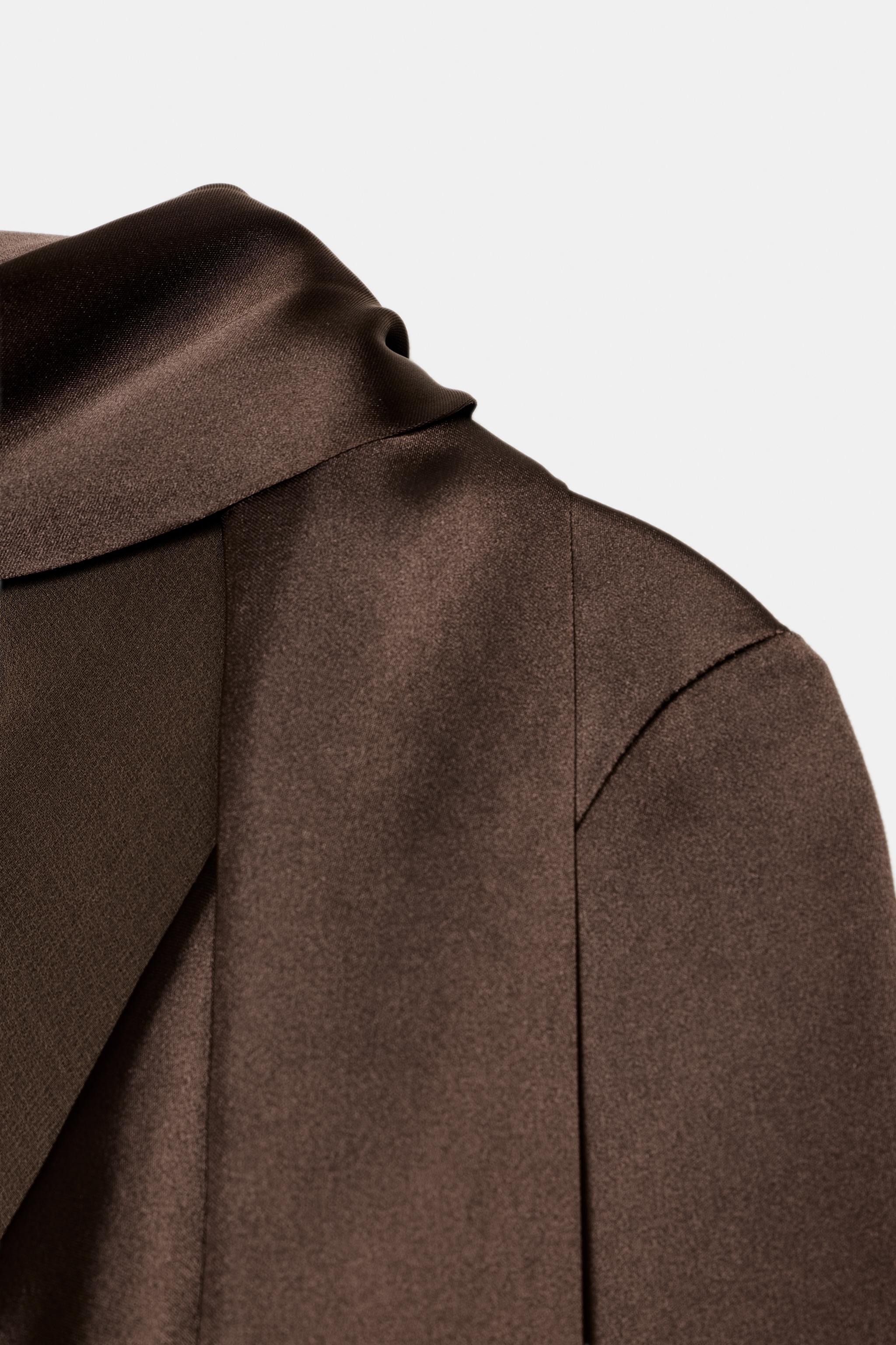 ROBE SATINÉE FOULARD